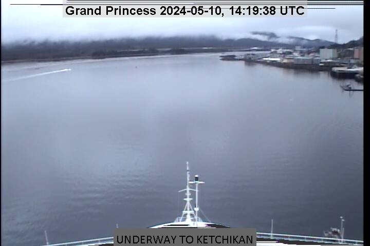 A live picture from the bridge of the Grand Princess